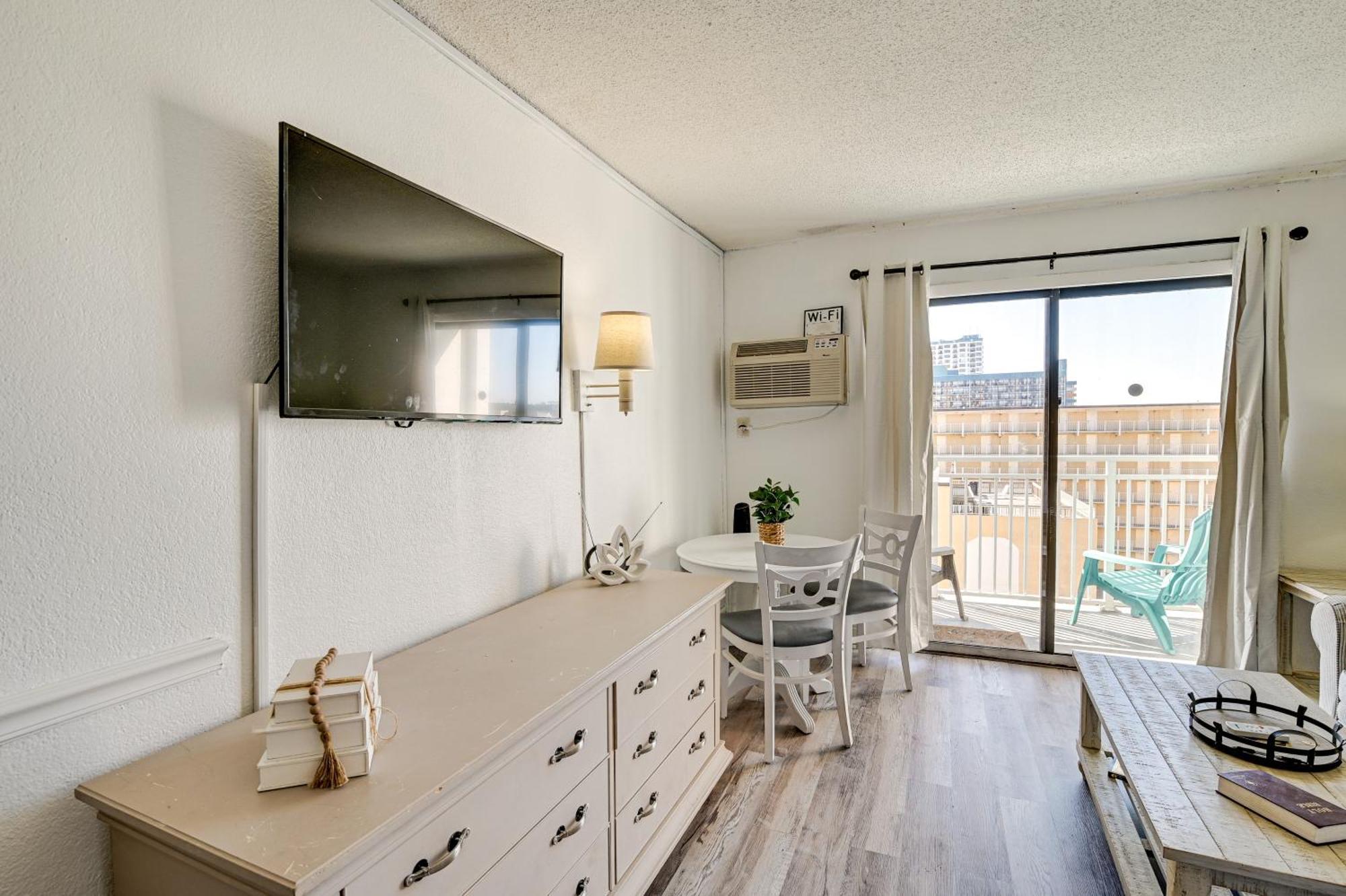 Sea Mist Oceanfront Studio Condo With Balcony! Myrtle Beach Exterior photo