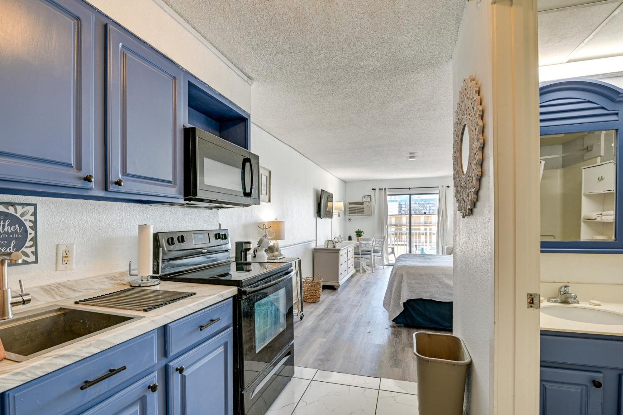 Sea Mist Oceanfront Studio Condo With Balcony! Myrtle Beach Exterior photo